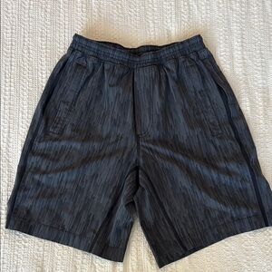 lululemon athletica Black Athletic Shorts Relaxed Fit Elastic Waistband - Lined